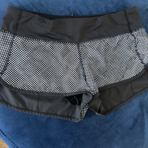 RARE Lululemon reflective special edition speed shorts 6 - Picture 12 of 12